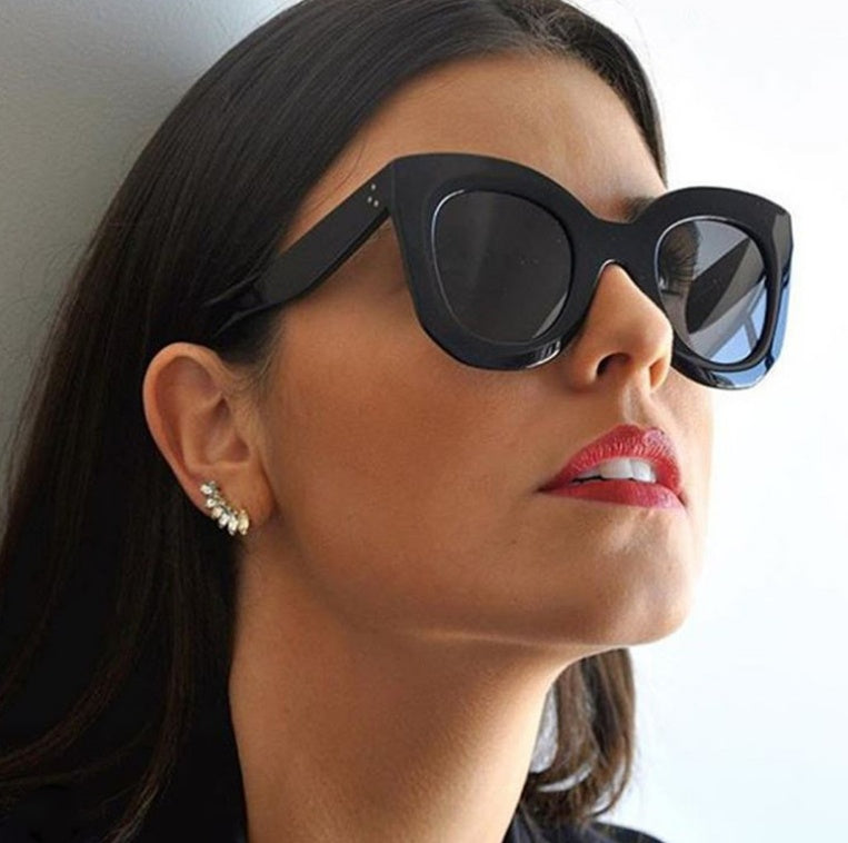 Melania Oversized Cat Eye Gradient Sunglasses for Women