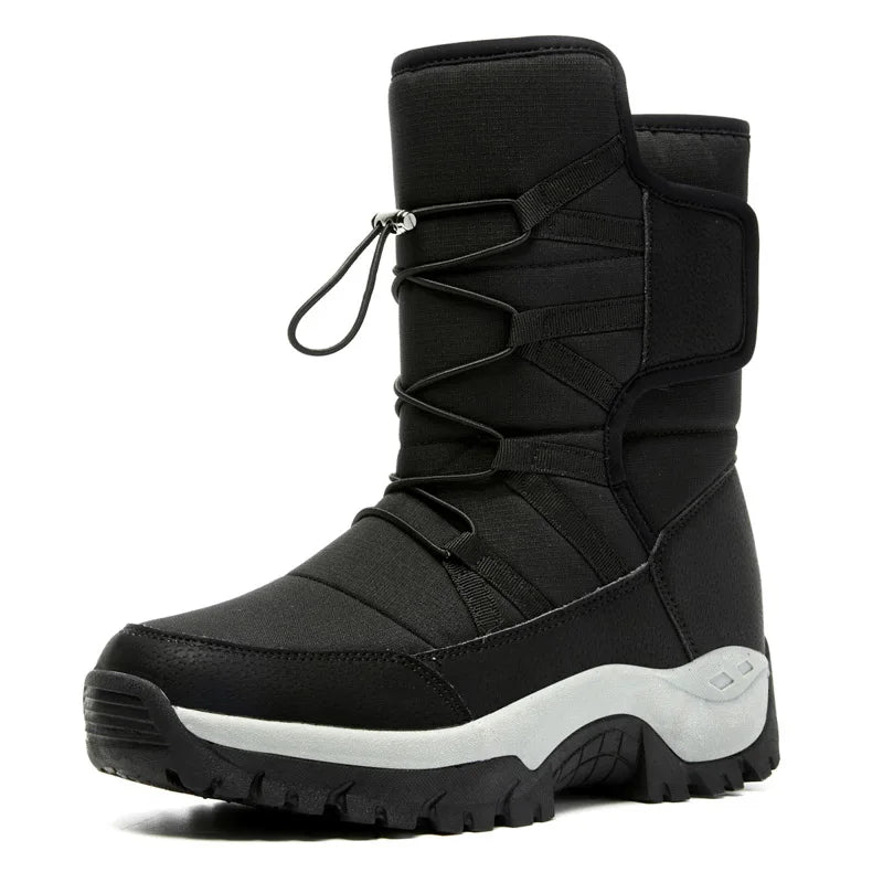 Men's plush lined winter hiking boots in black