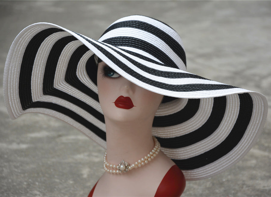Nicoletta Wide Brim Straw Sun Hat for Women